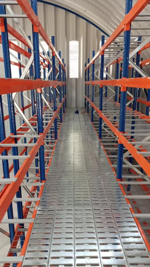 pasillos elevados metálicas costa 
