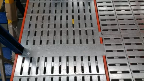 pasillos elevados metálicas costa 